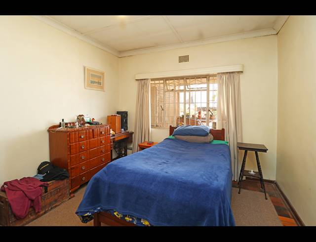 3 BEDROOM HOUSE FOR SALE IN WESTDENE